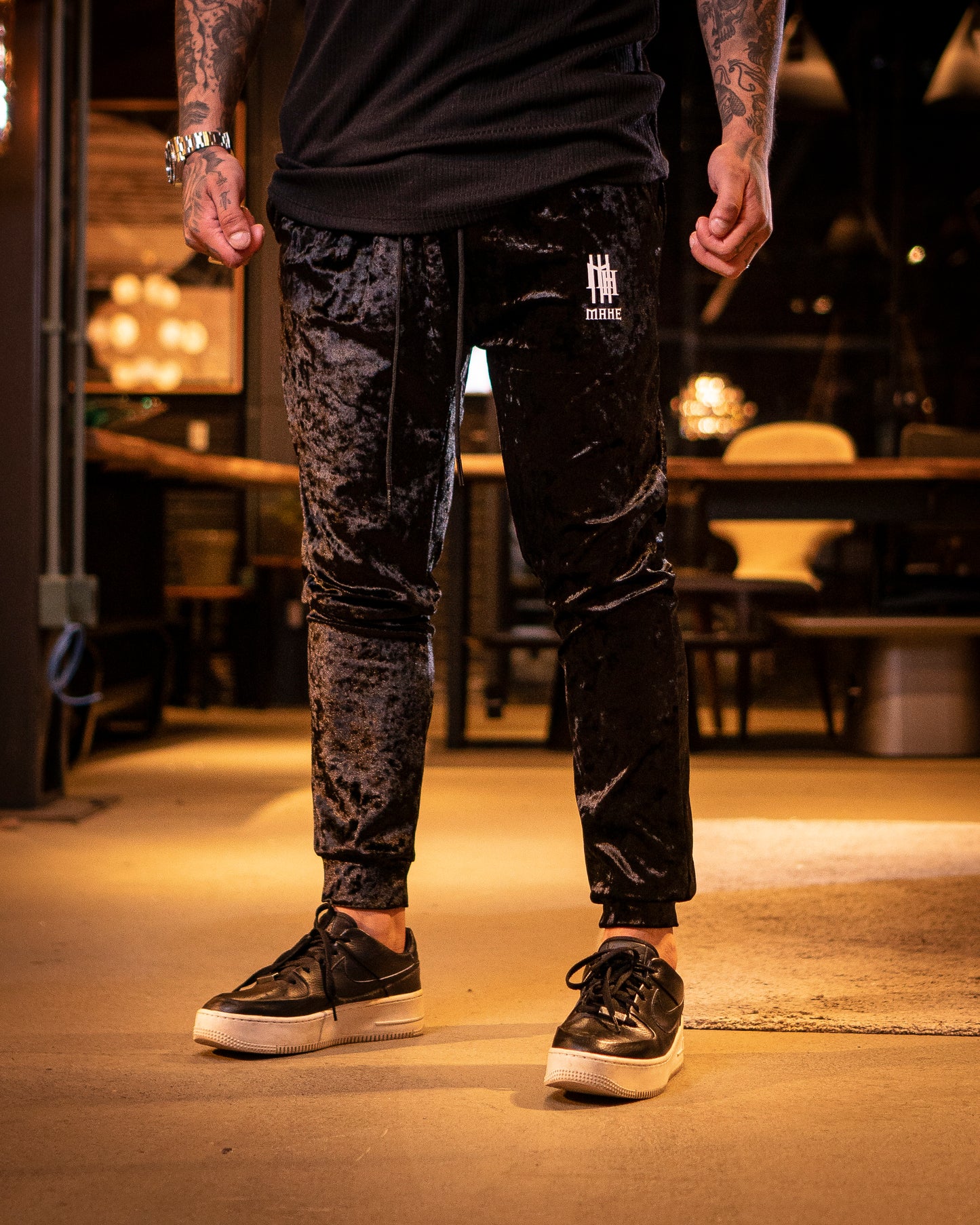 calça mahe holographic black