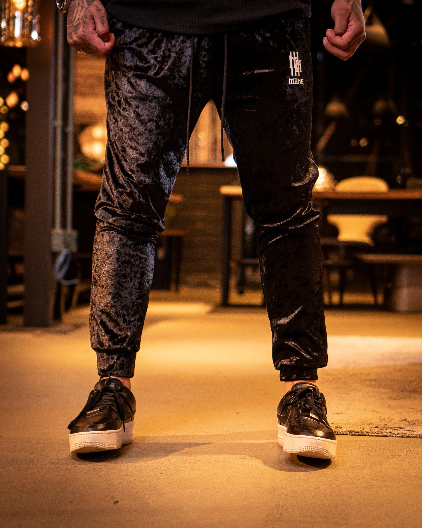 calça mahe holographic black