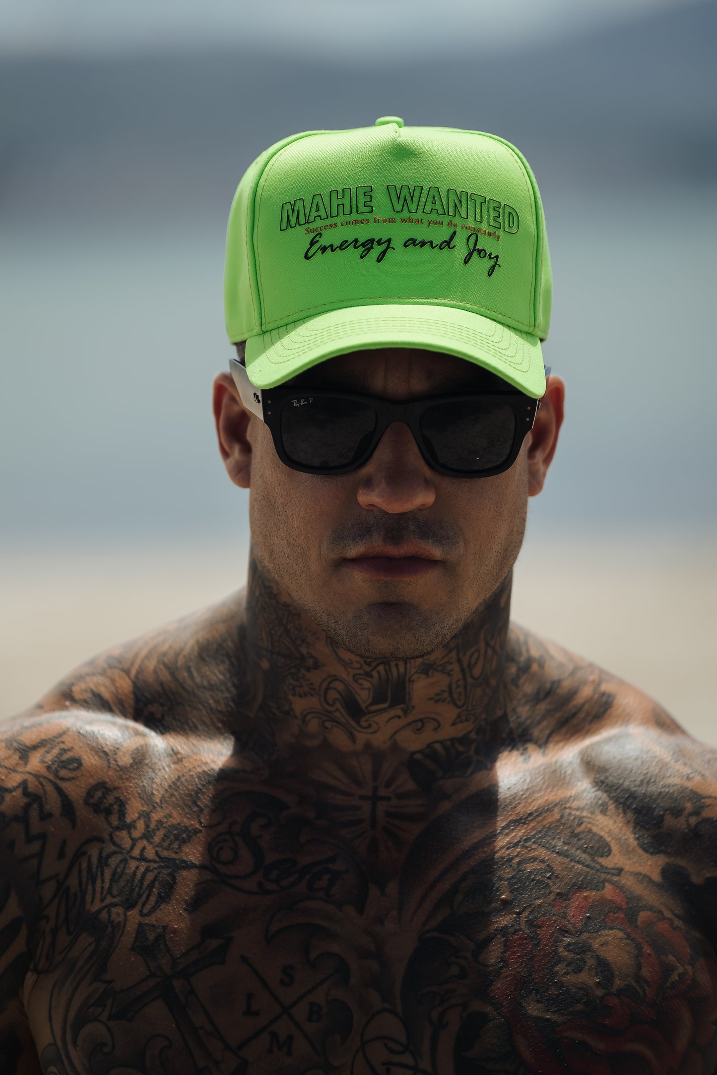 cap mahe green neon