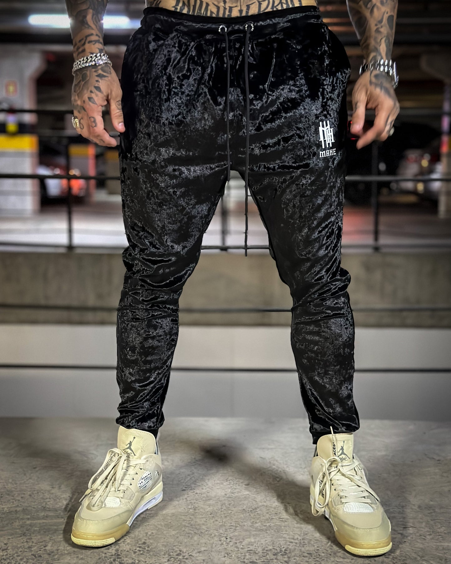 calça mahe holographic black