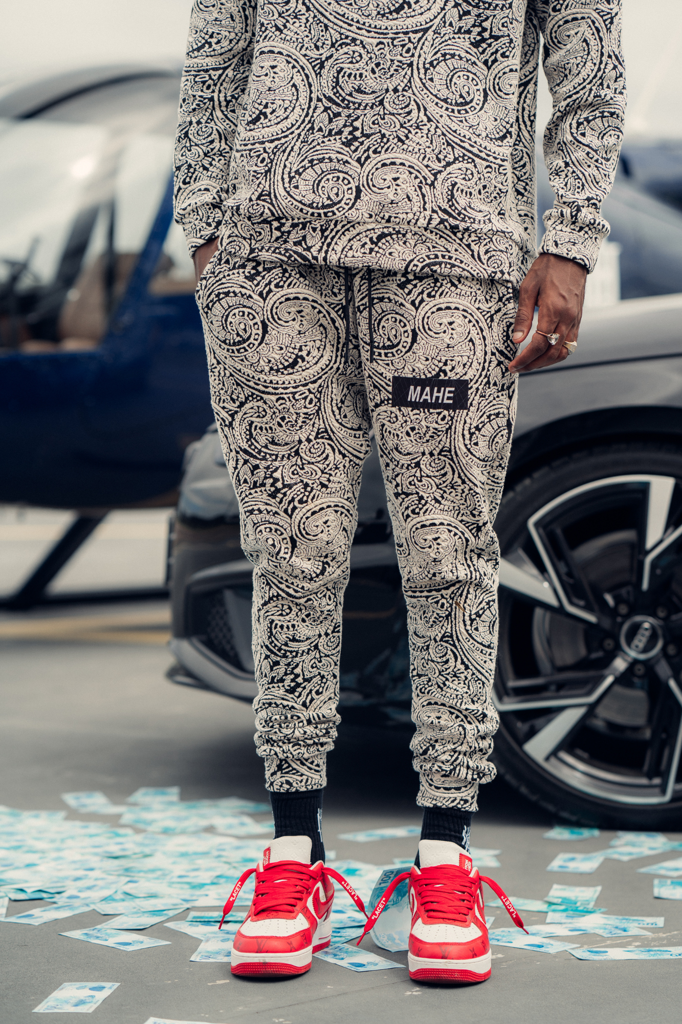 calça mahe black covenant