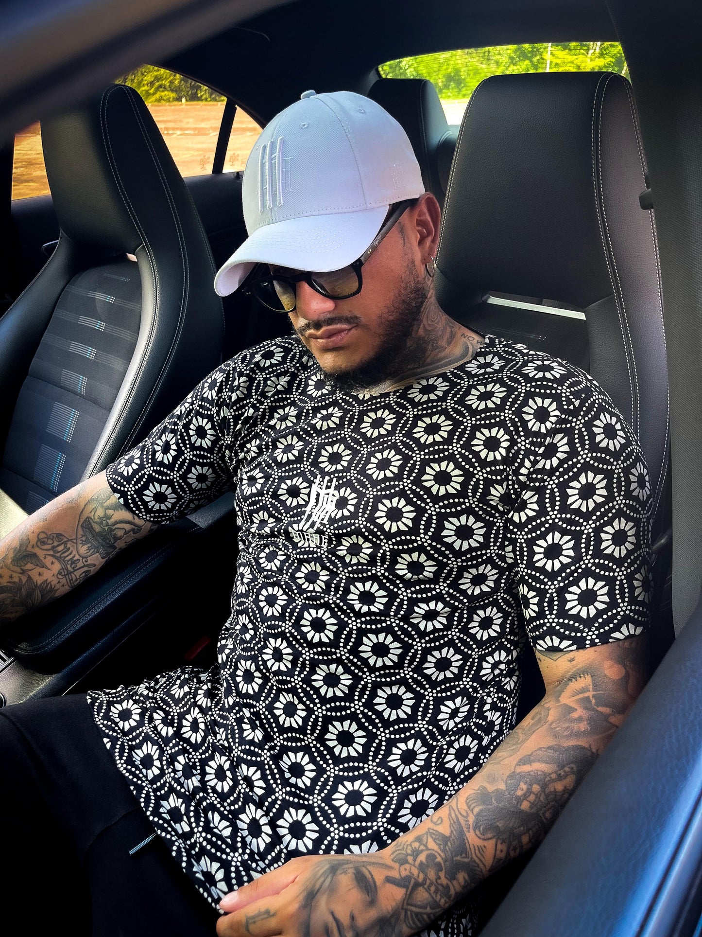 camiseta mahe white flowers