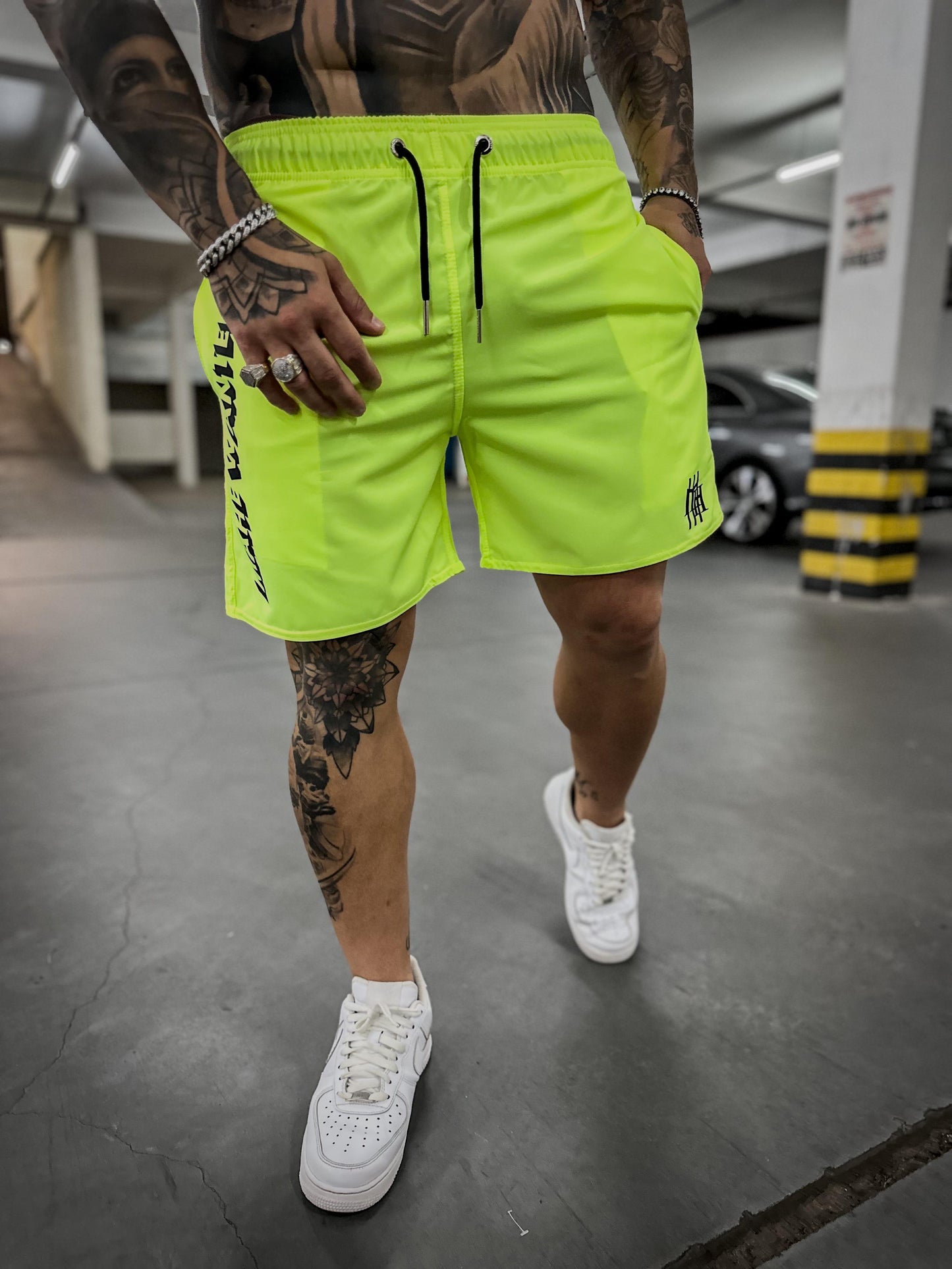 short mahe yellow shadow