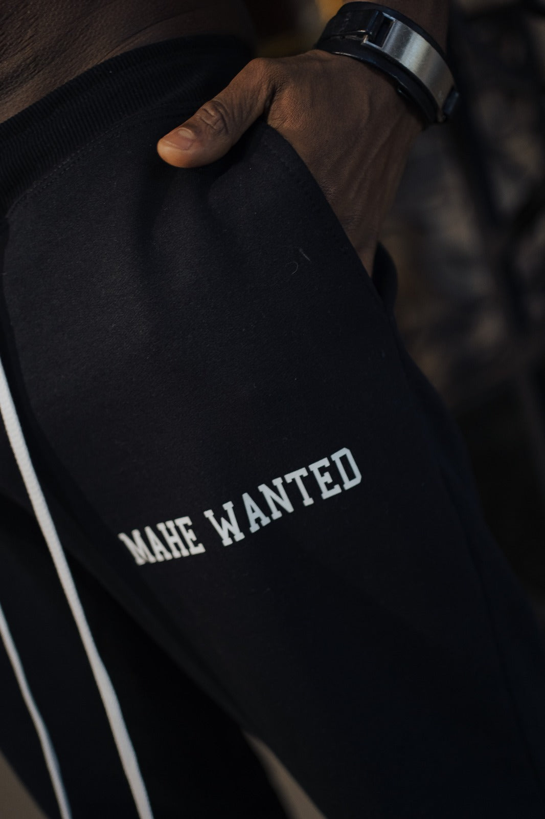 calça mahe over black
