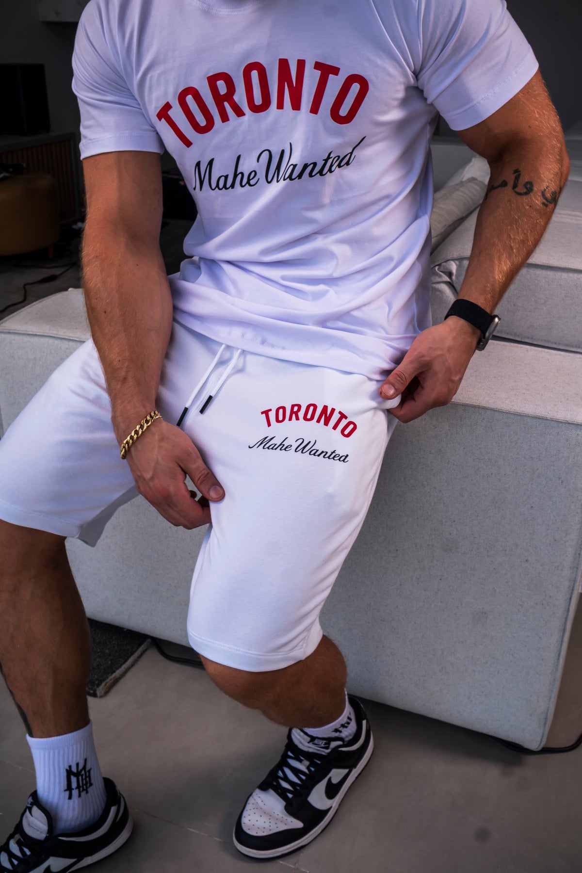 conjunto mahe toronto