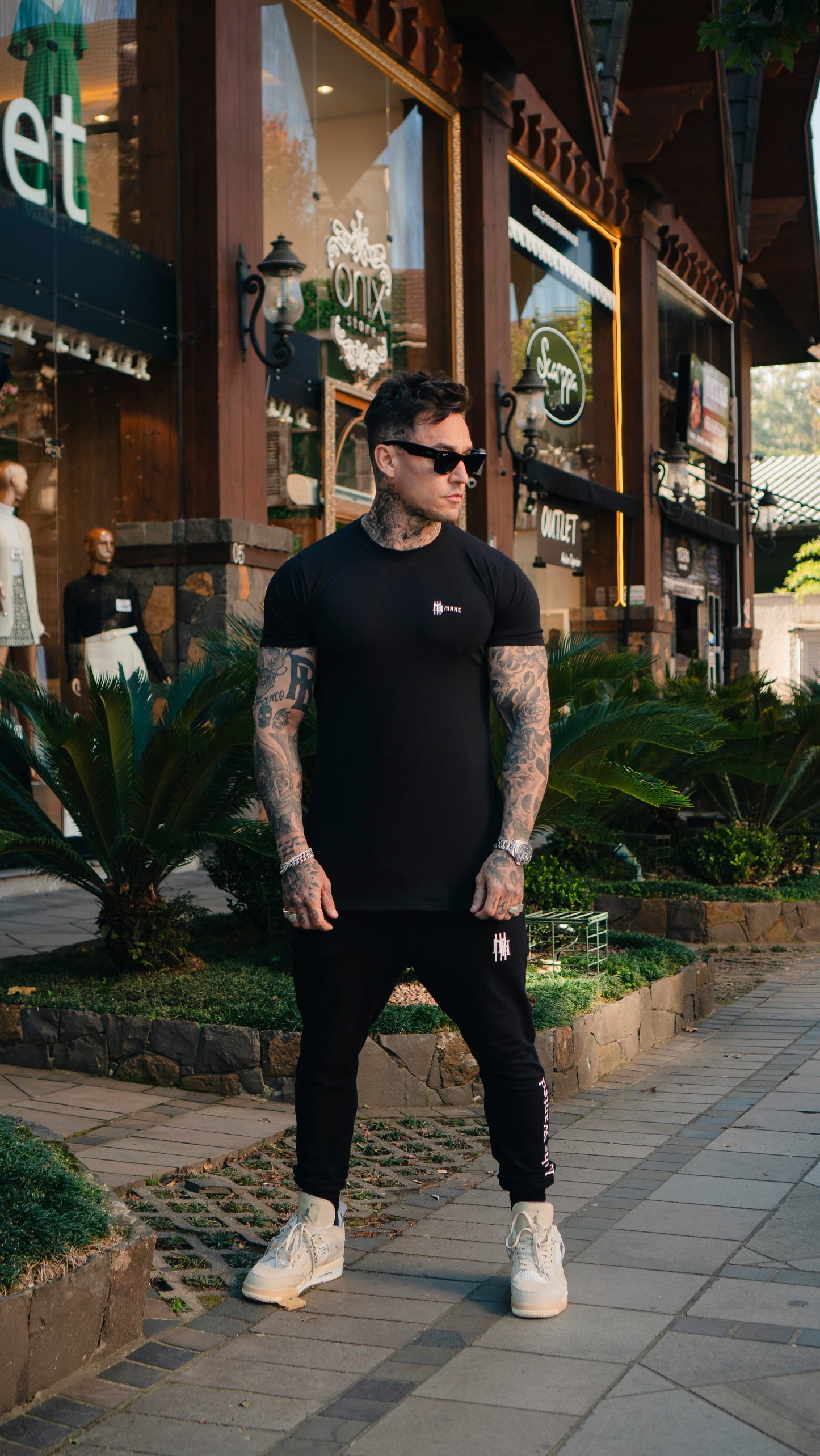 camiseta mahe indispensable black