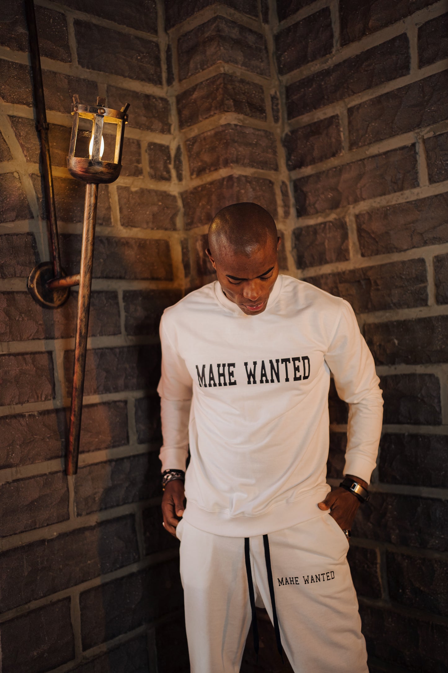 calça mahe over white