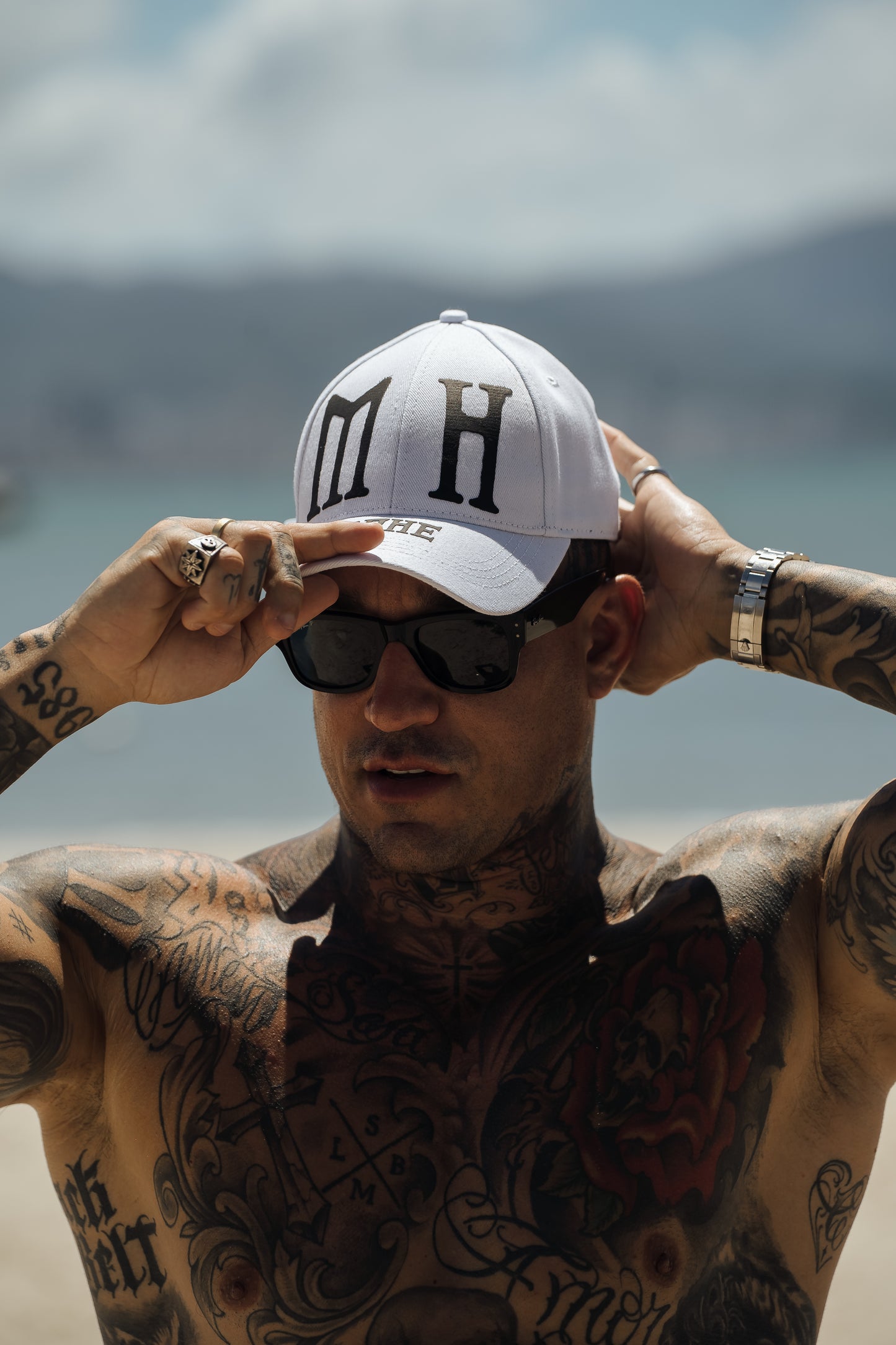 cap mahe mh white