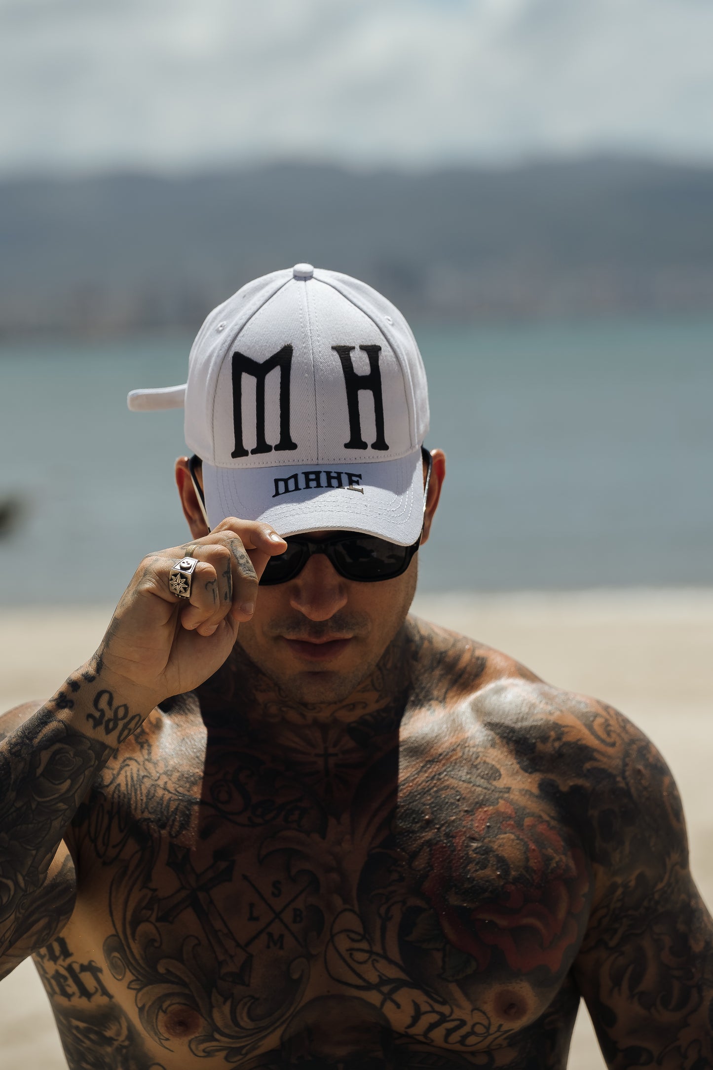 cap mahe mh white