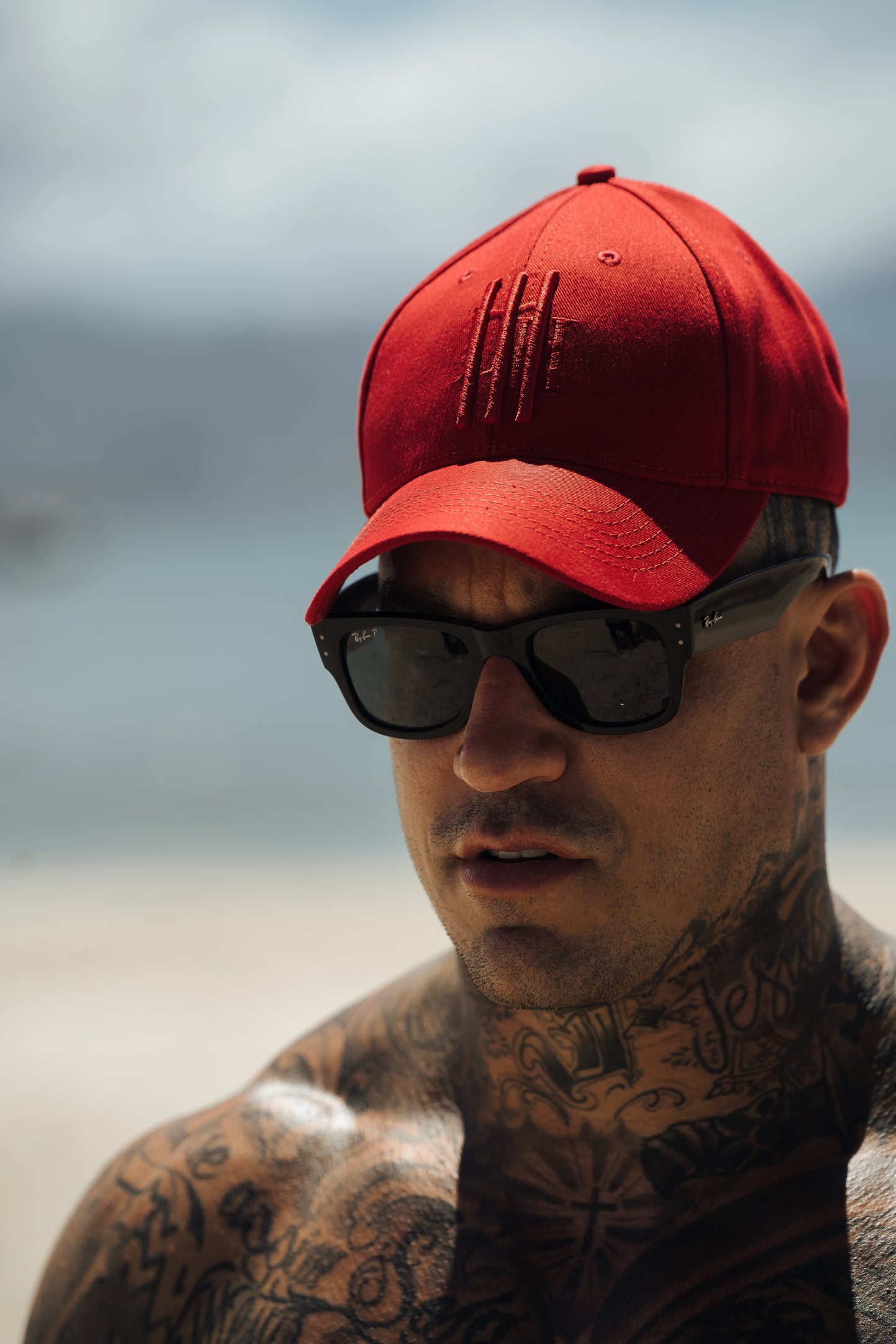 cap mahe red knight
