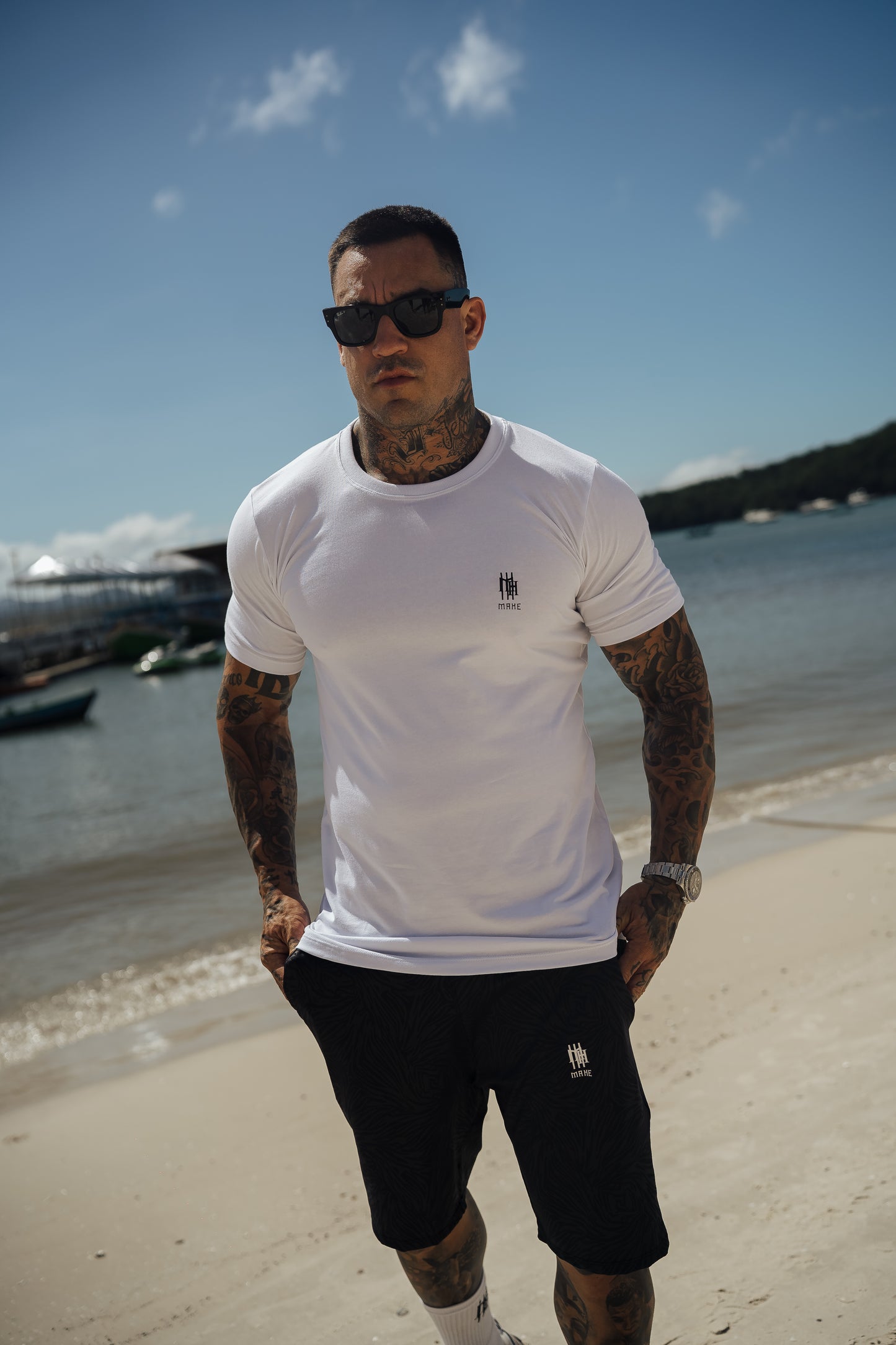 camiseta mahe white line