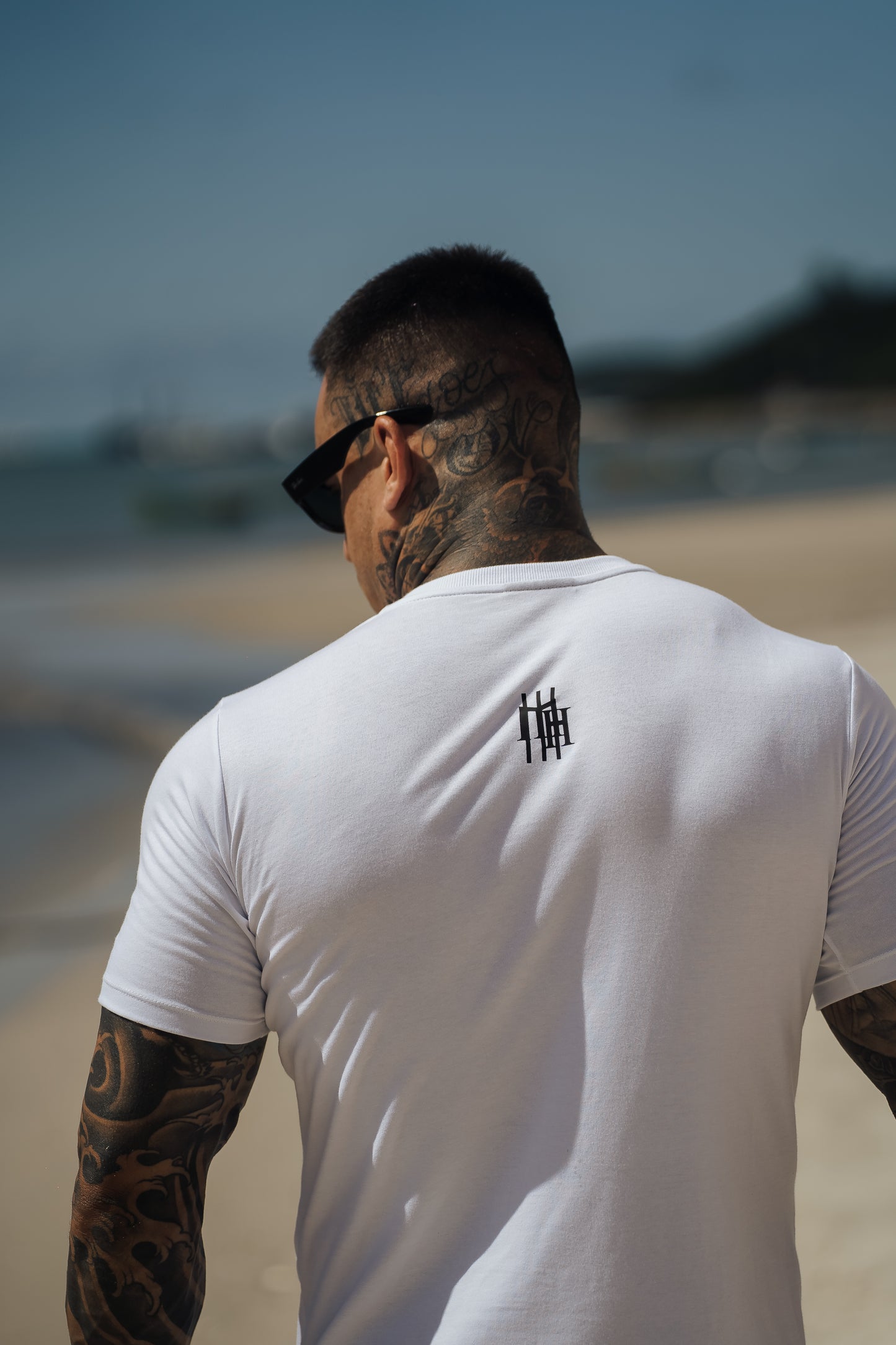 camiseta mahe white line