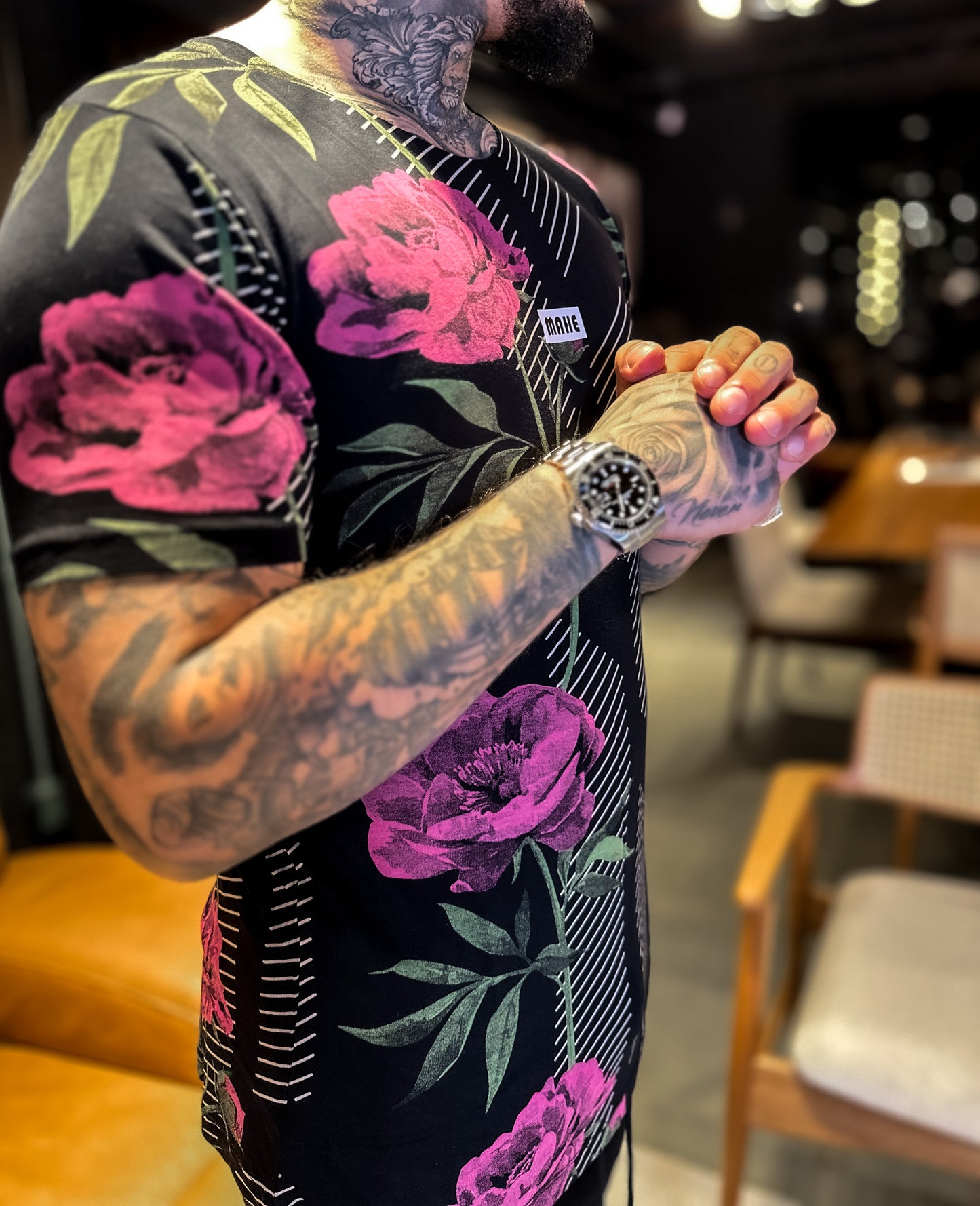 camiseta mahe rose flowers