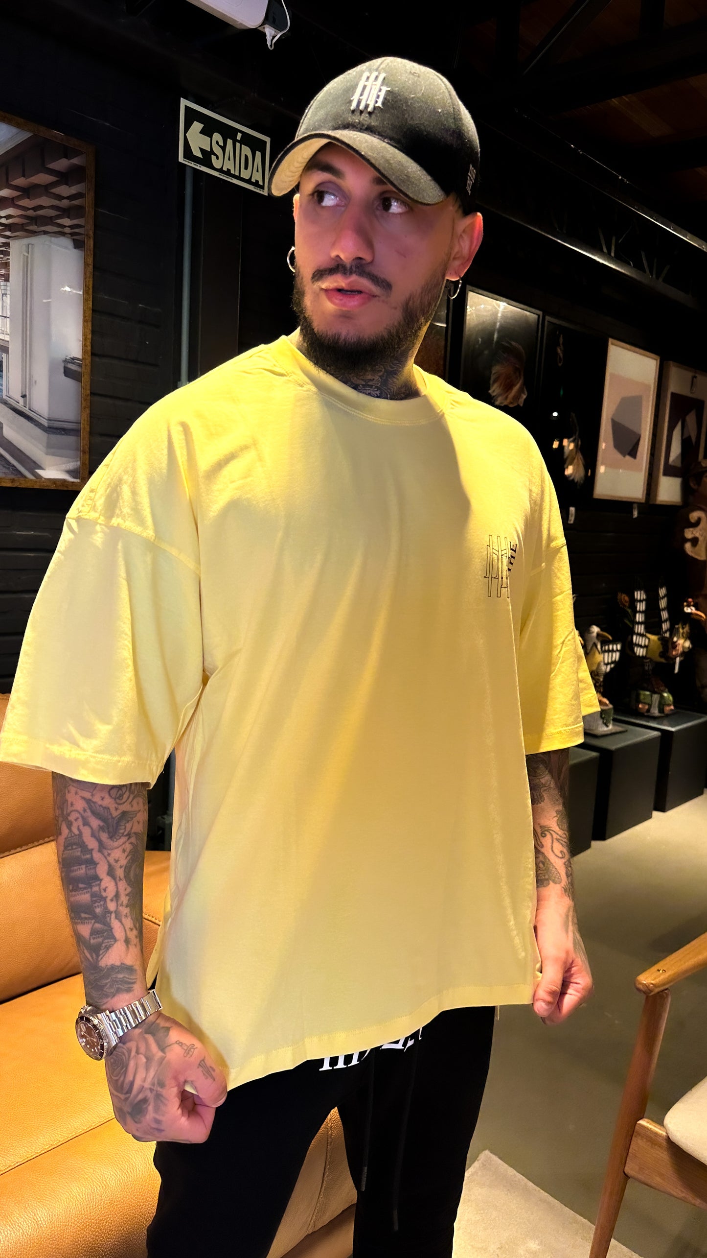 camiseta mahe over yellow size