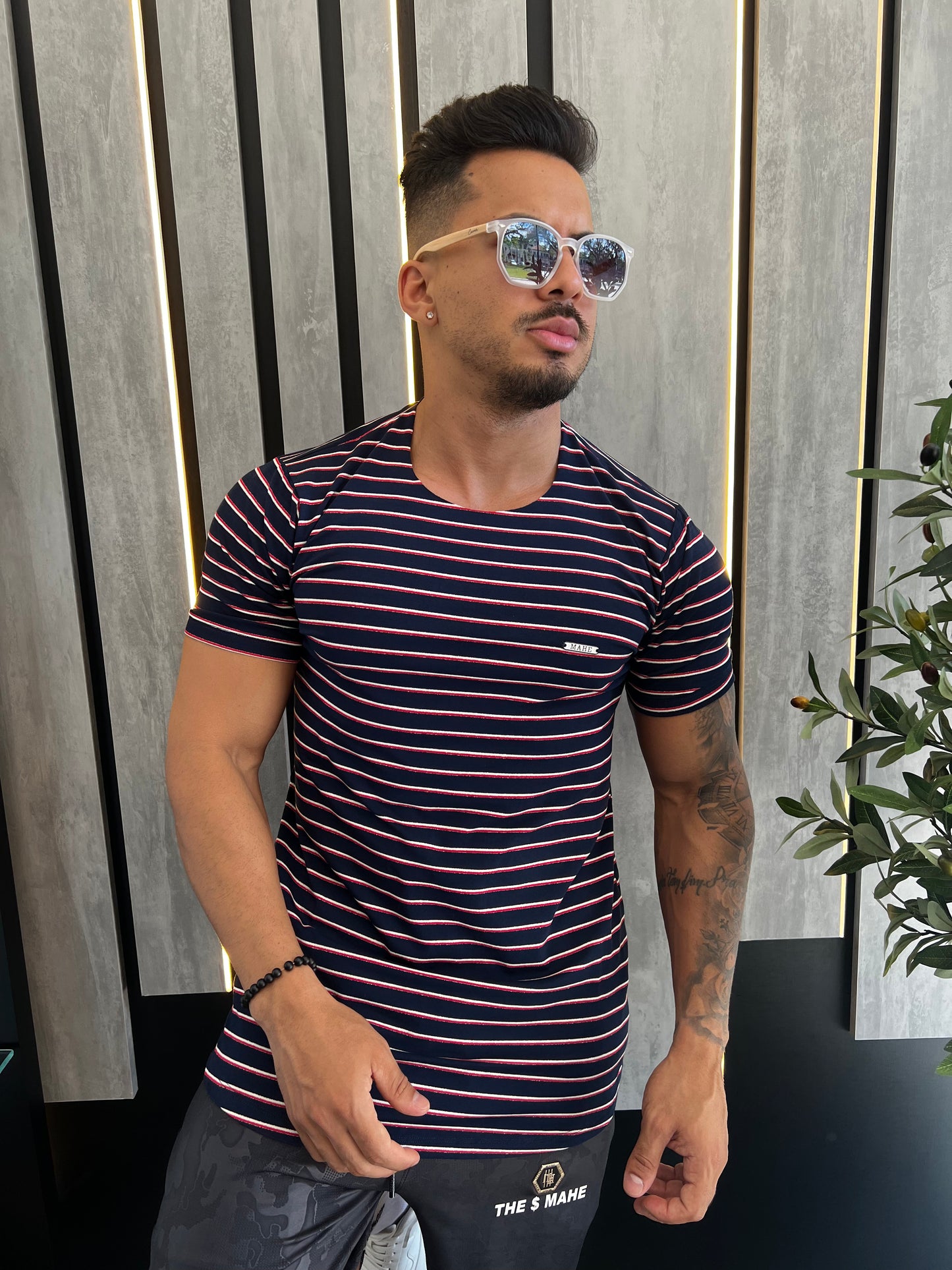 camiseta mahe classic medallion