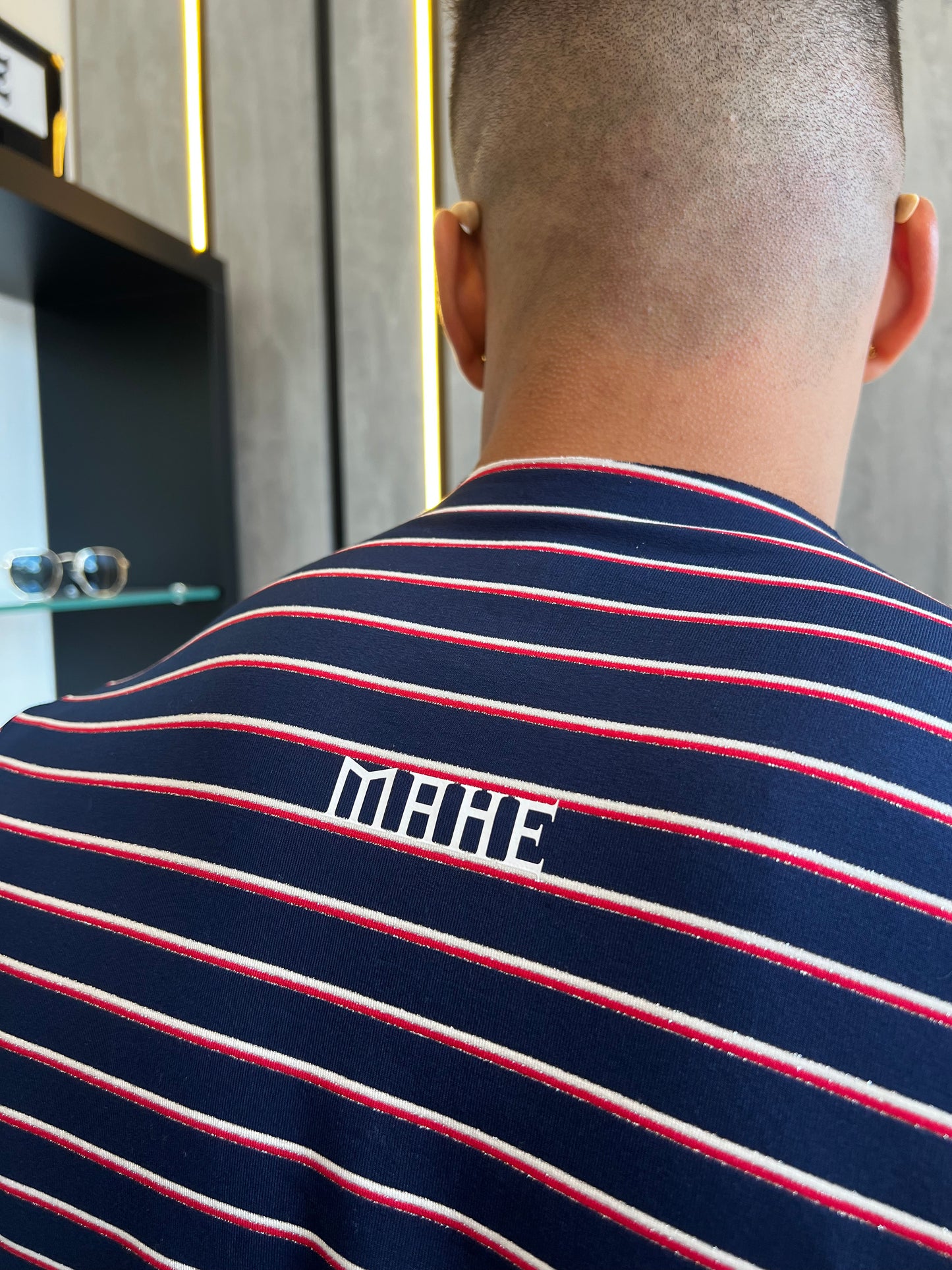 camiseta mahe classic medallion