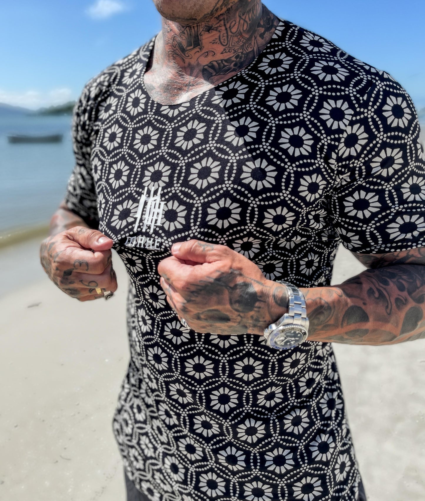 camiseta mahe white flowers