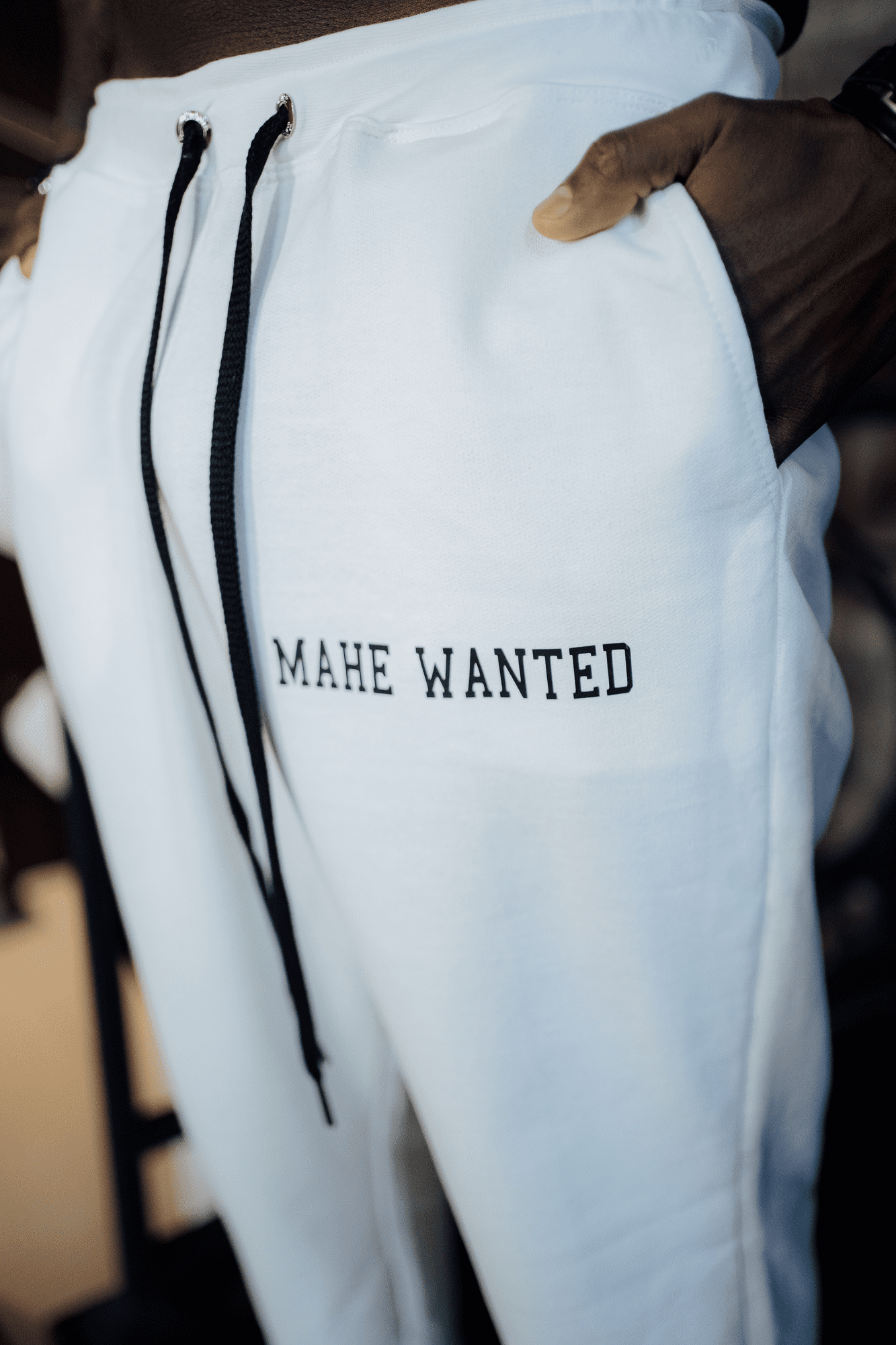 calça mahe over white