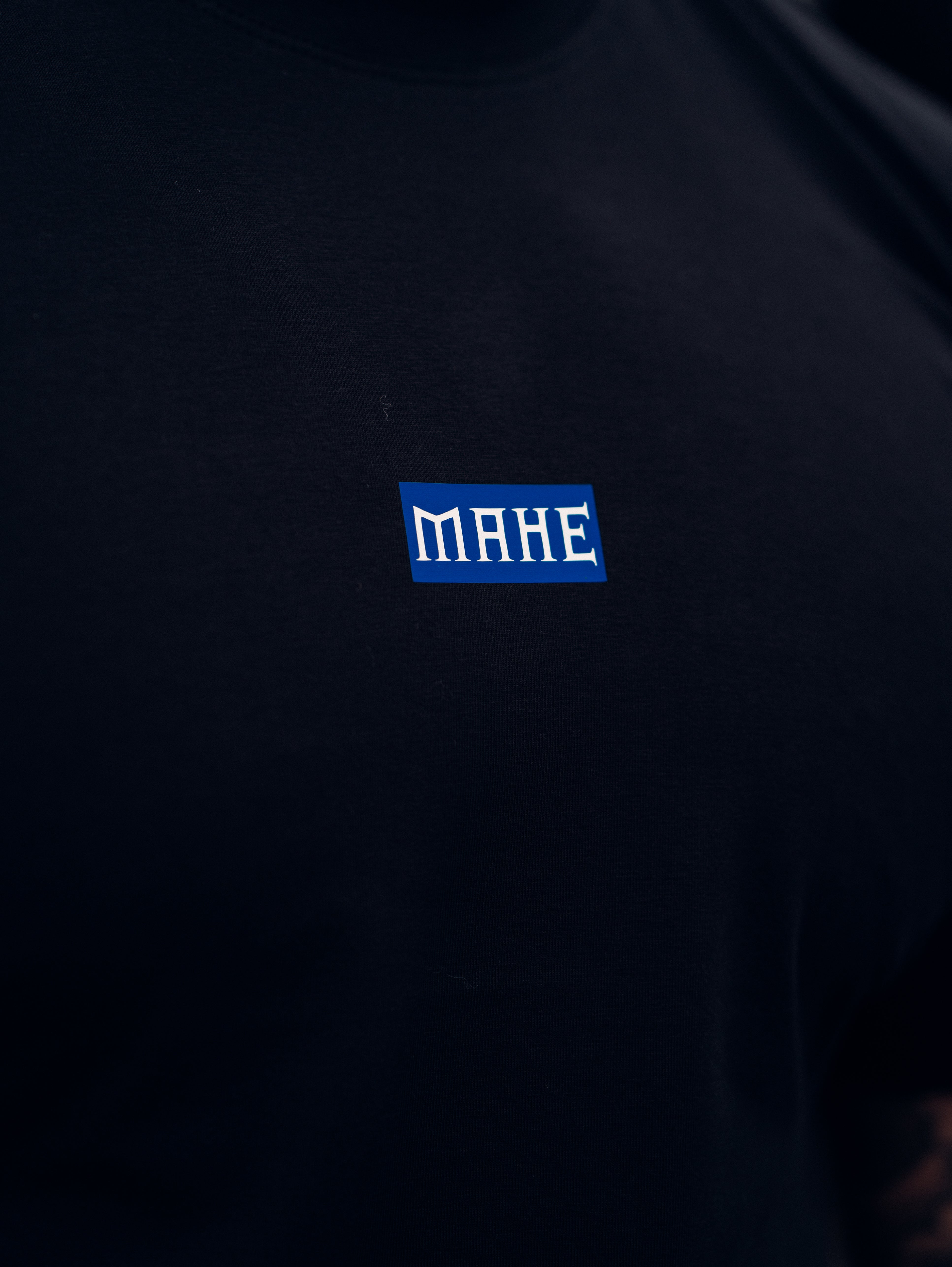 Camiseta Mahe Black Flat – Mahe Wanted