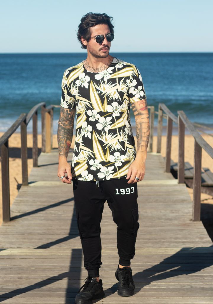camiseta mahe white flowers