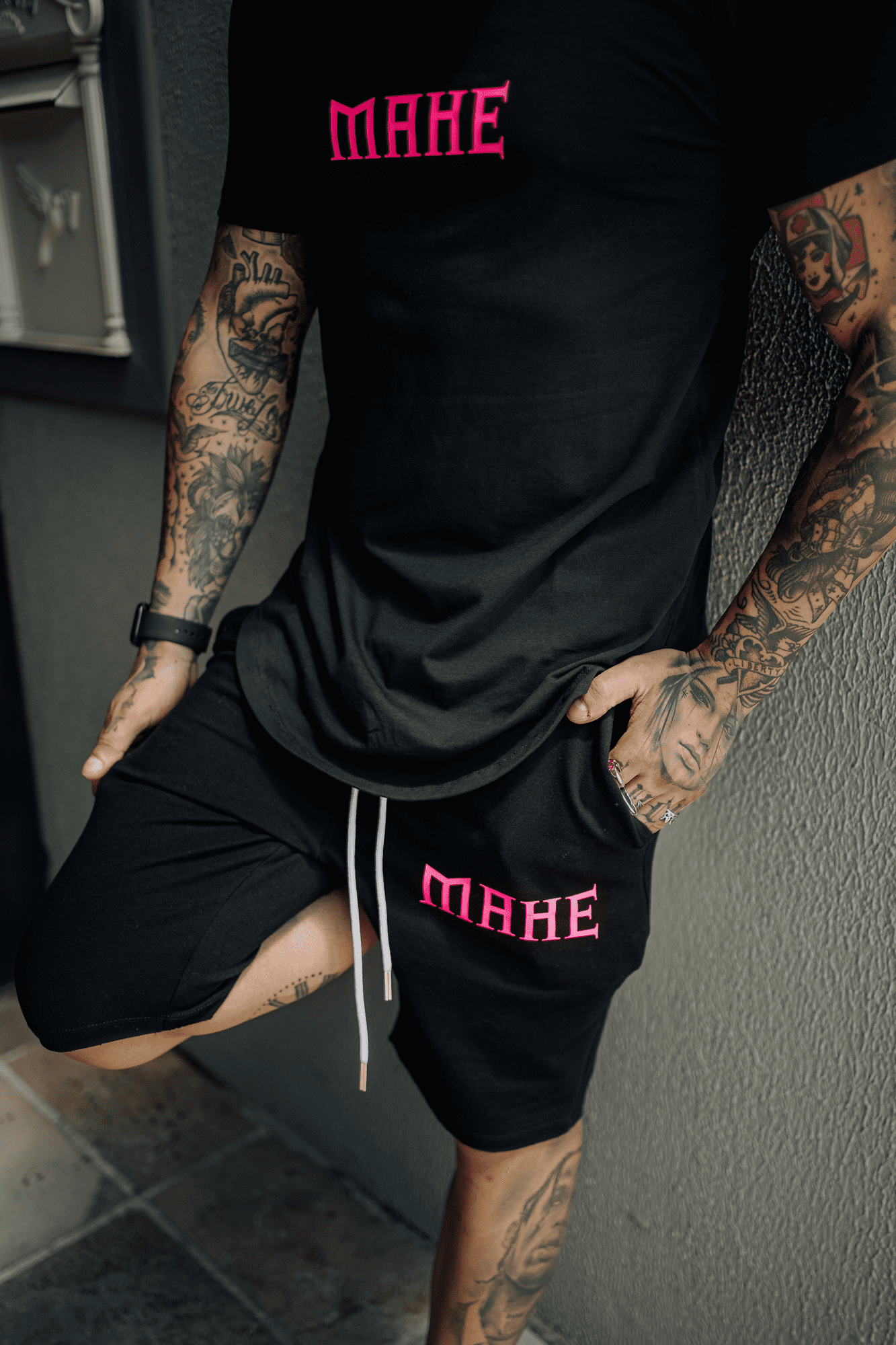 bermuda dynamic letters black